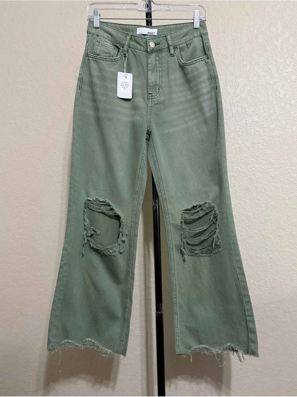 Vervet Vintage Crop Flare Distressed Jeans Army Green Size 25 NWT - Picture 12 of 13